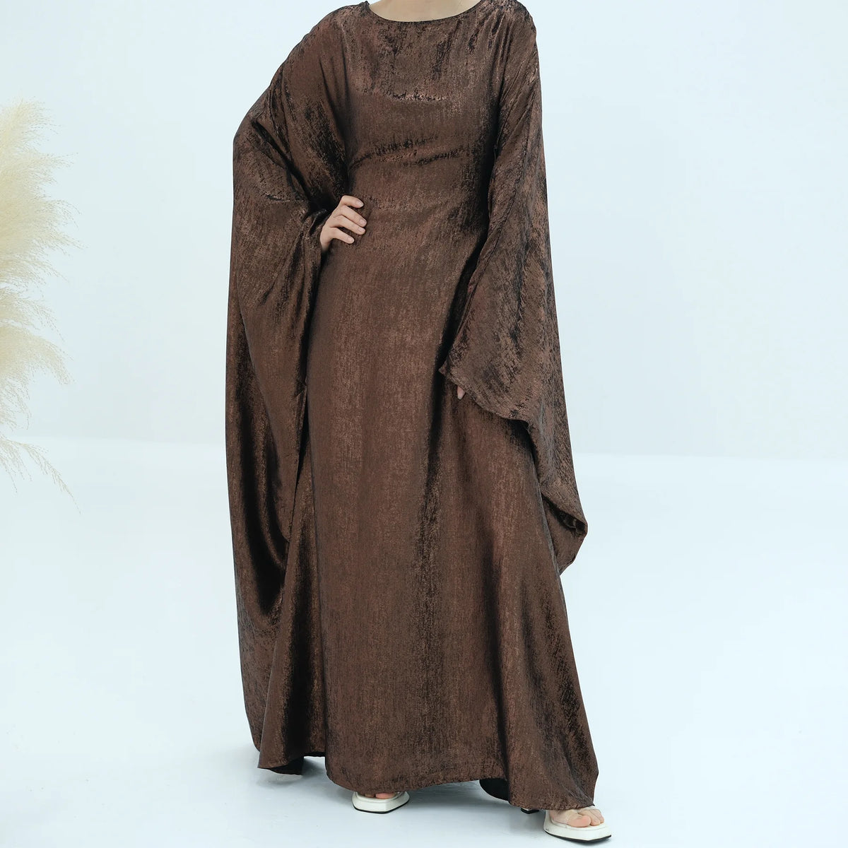Stylish Butterfly Kaftan Women's Dresses Elegant Shiny Polyester Caftan Abaya Batwing Style Islamic Clothing Abaya Loose Robes