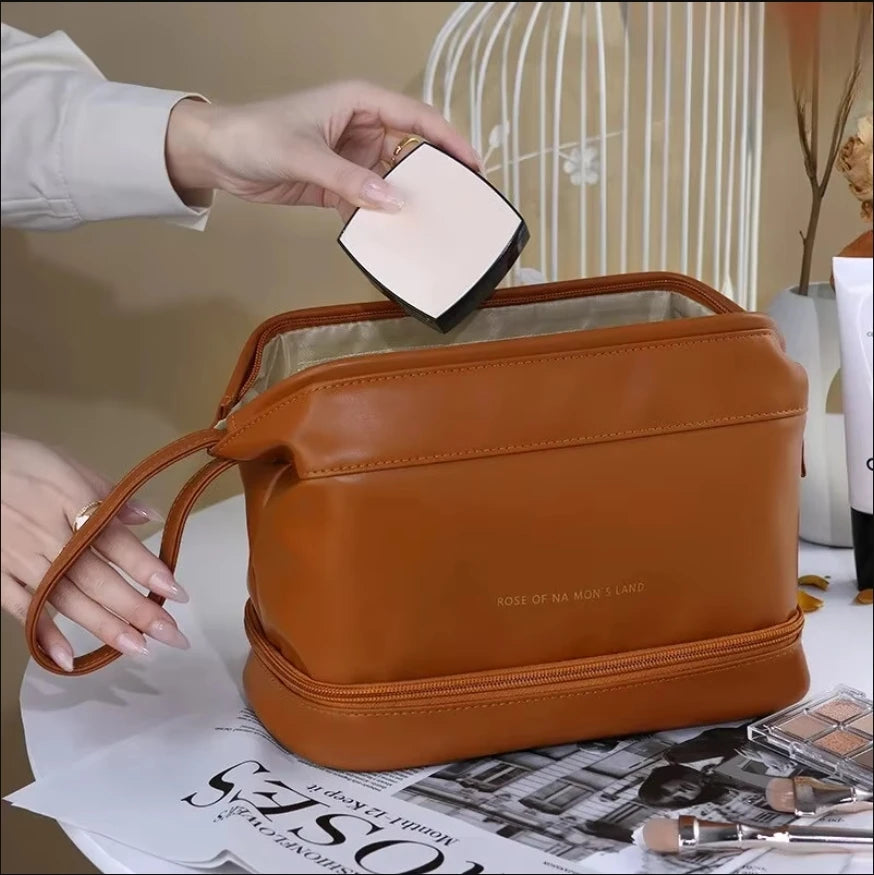 PU Fashion and Convenient Makeup Bag, Travel Storage Bag, Large Capacity Toilet Bag, Hand Boosting Beauty Pillow Makeup Bag